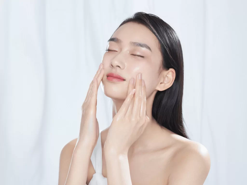 Sữa Rửa Mặt Pureness Control Cleansing Milk