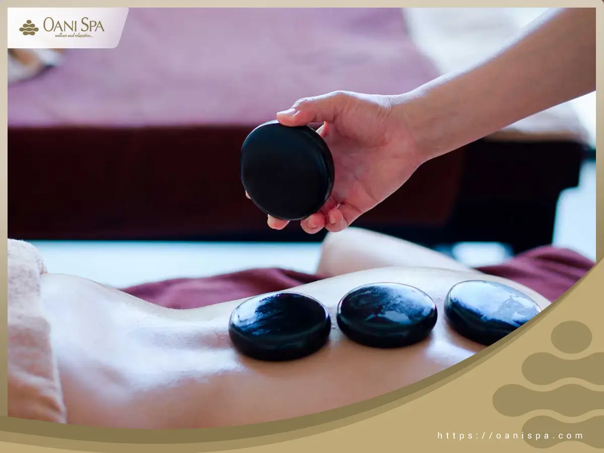 massage đá nóng