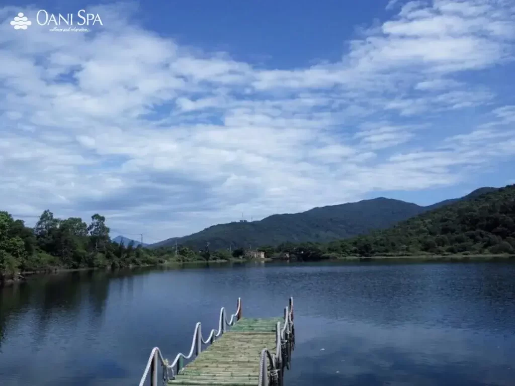 Ngắm nhìn Hồ Xanh Đà Nẵng