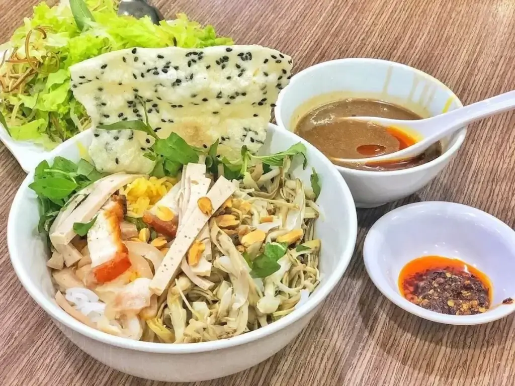 Bún mắm nêm hội an