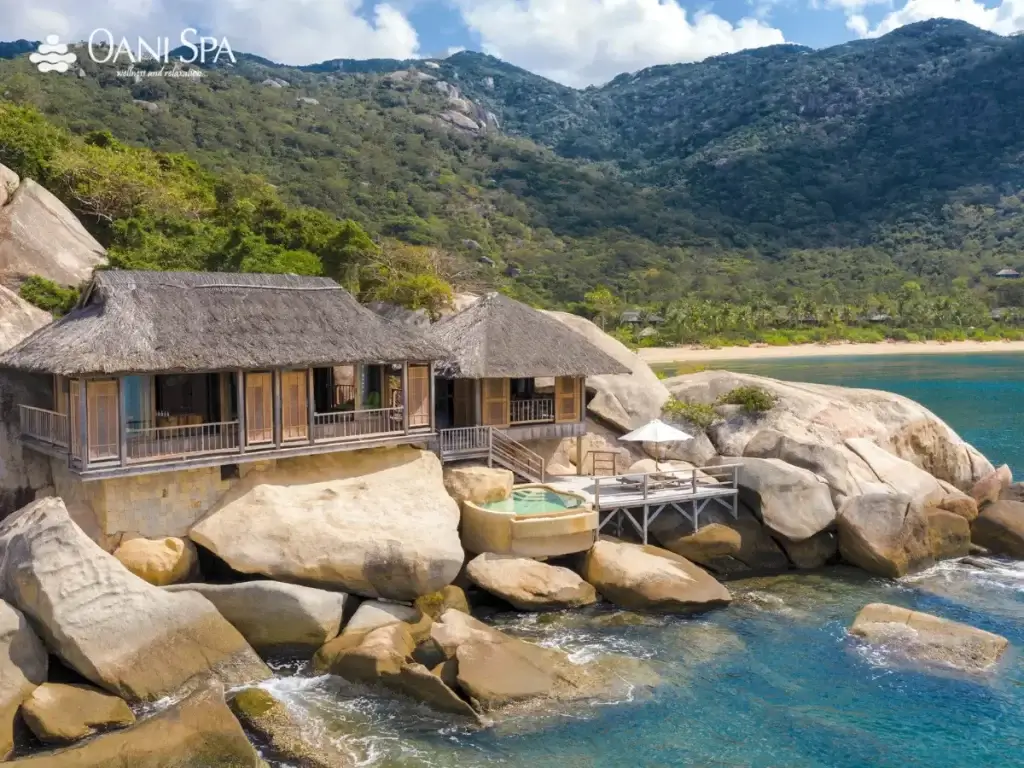 Vịnh Ninh Vân - Địa điểm khám phá cảnh đẹp Nha Trang vô cùng chất chơi