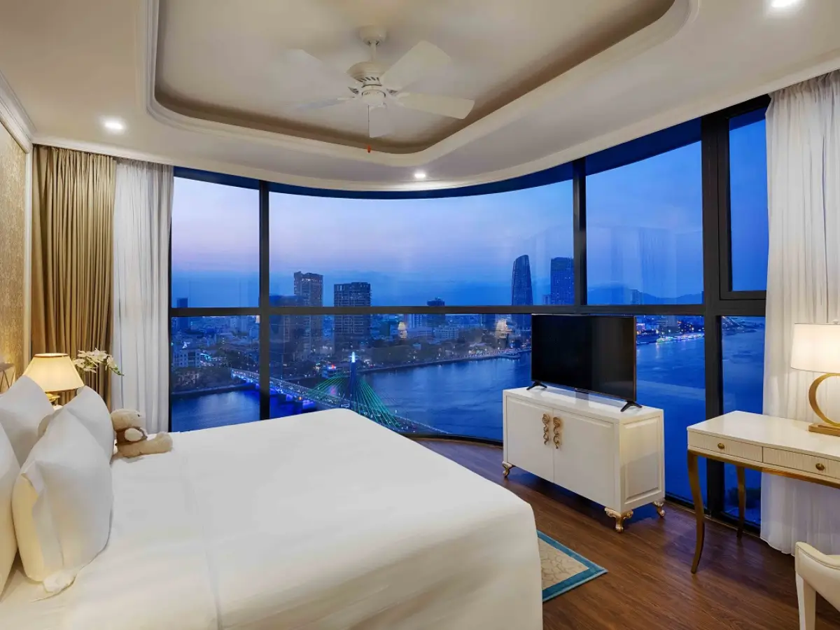 khách sạn bãi biển mỹ khê