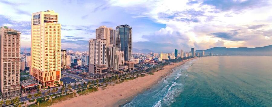 khách sạn ngay bãi biển mỹ khê