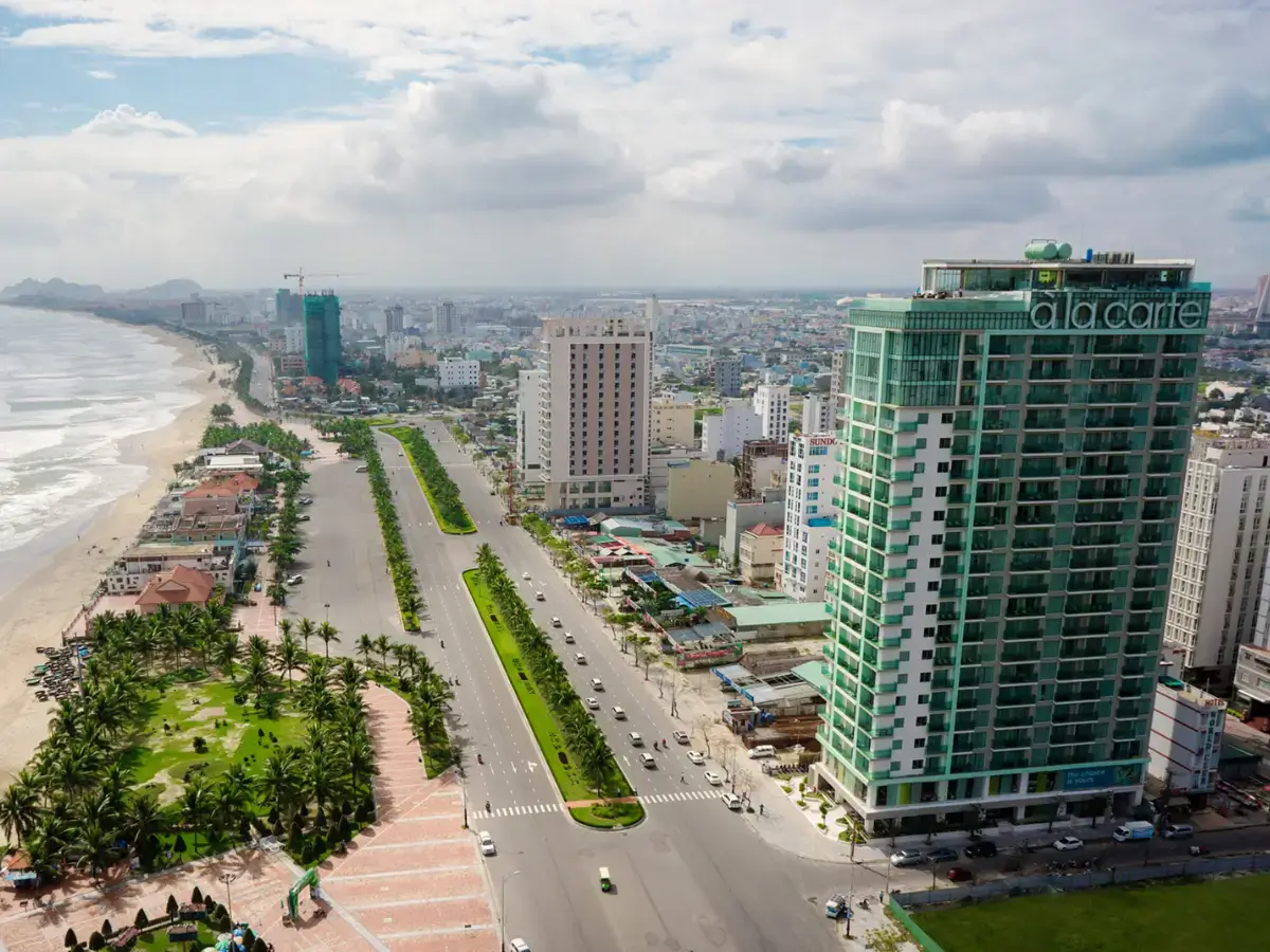 khách sạn bãi biển mỹ khê