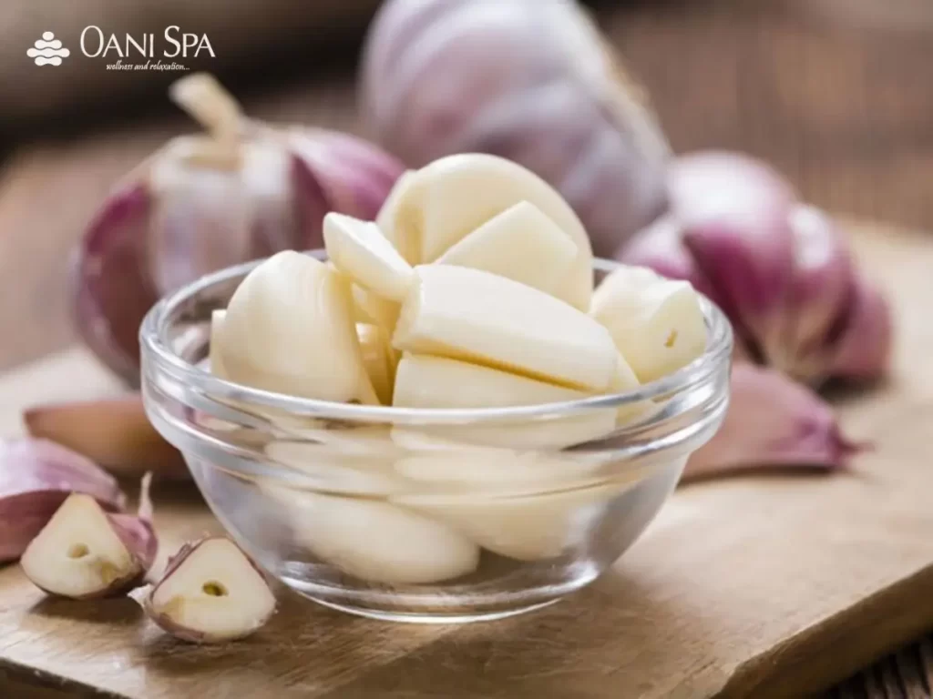 Cách hạ huyết áp Bổ sung chiết xuất từ tỏi