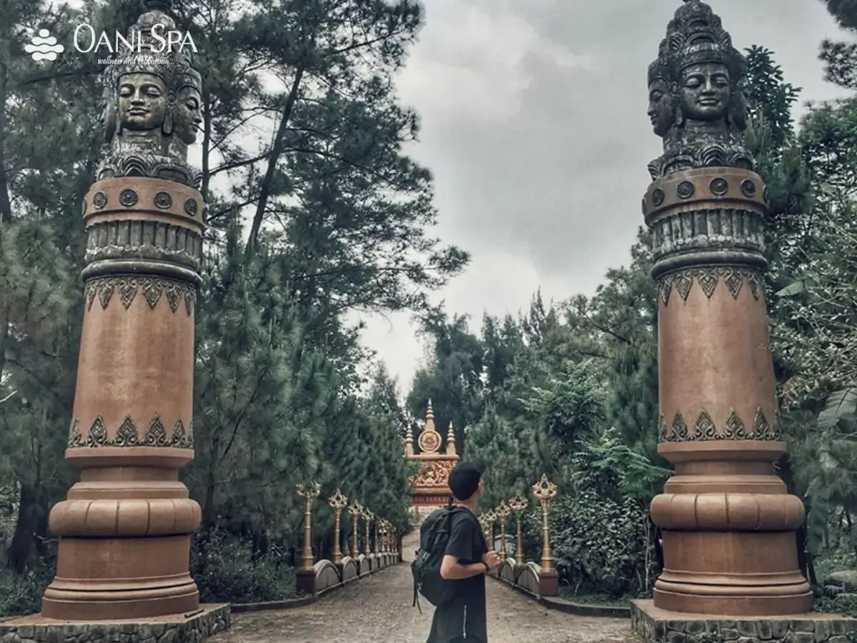 chùa phật đứng huế