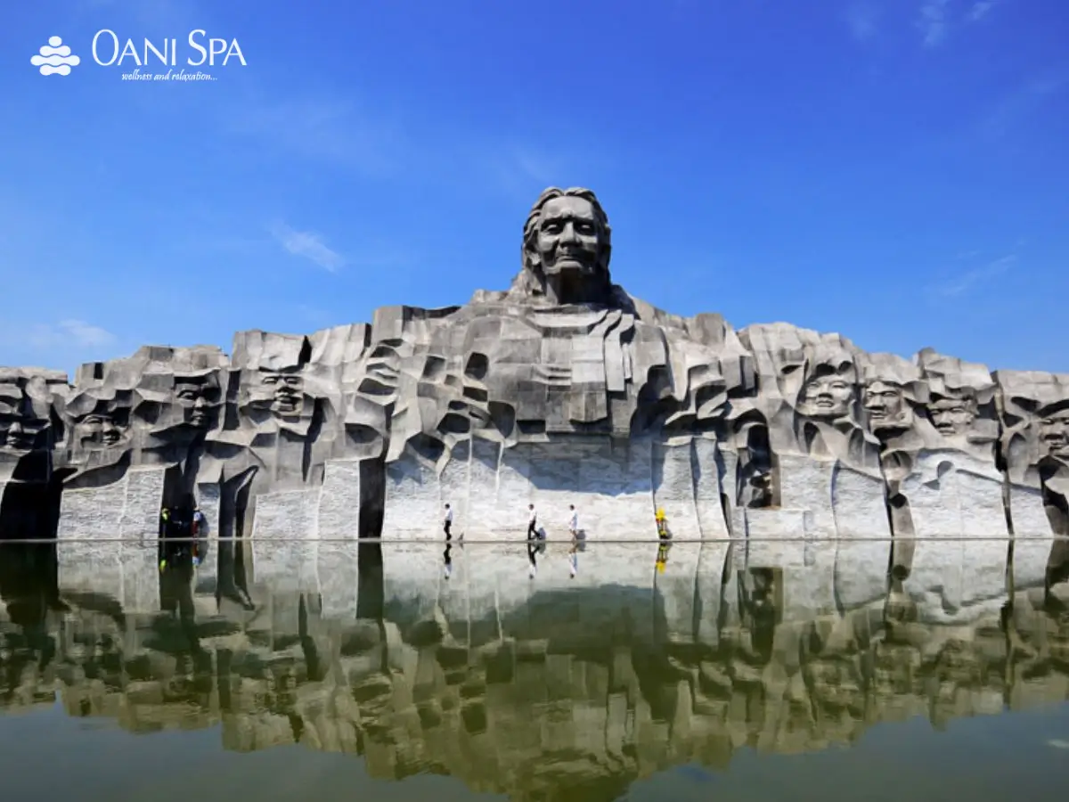 Tượng đài Mẹ Thứ Tượng đài Mẹ Thứ