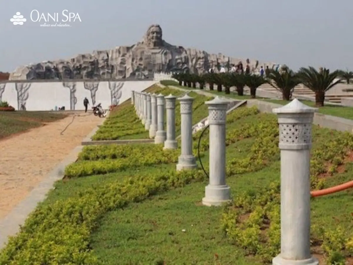 Tượng đài Mẹ Thứ Tượng đài Mẹ Thứ