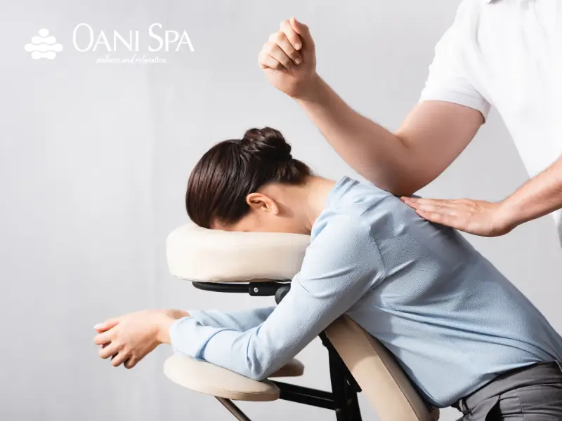 xoa bóp bấm huyệt điều trị liệt nửa người giúp giảm đau mỏi