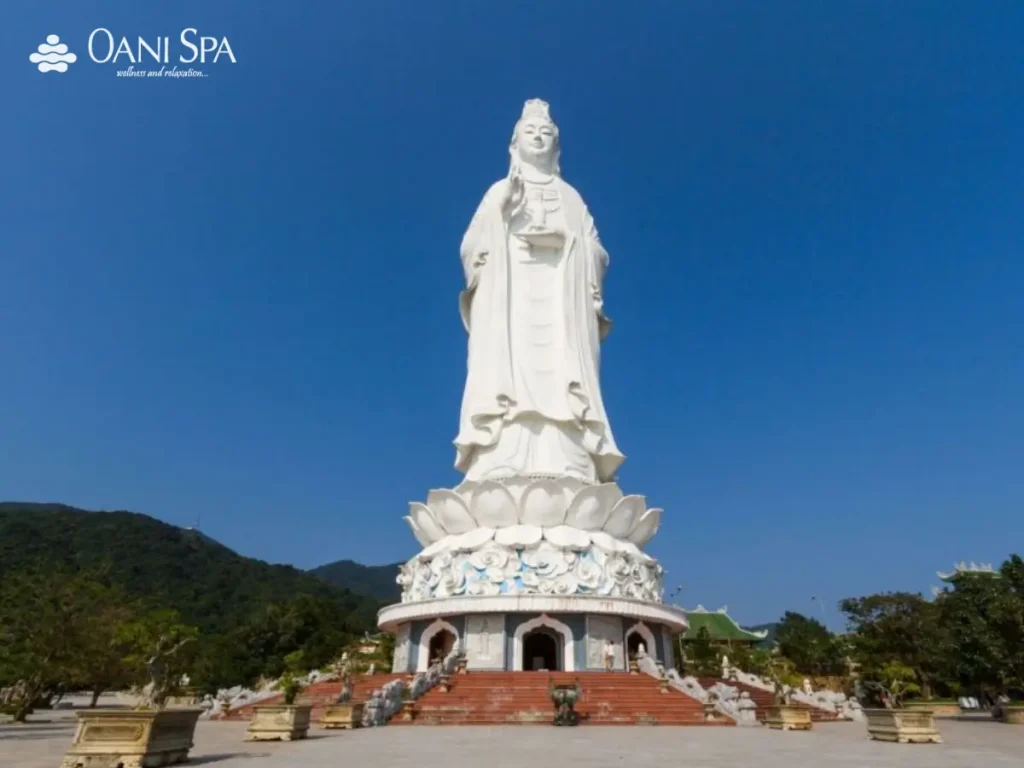 chùa phật đứng huế