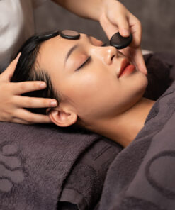 オイリー肌のための浄化トリートメント