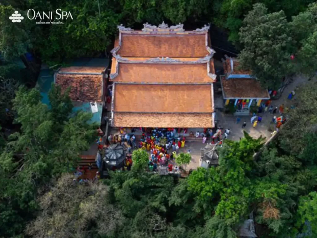 Điện Hòn Chén