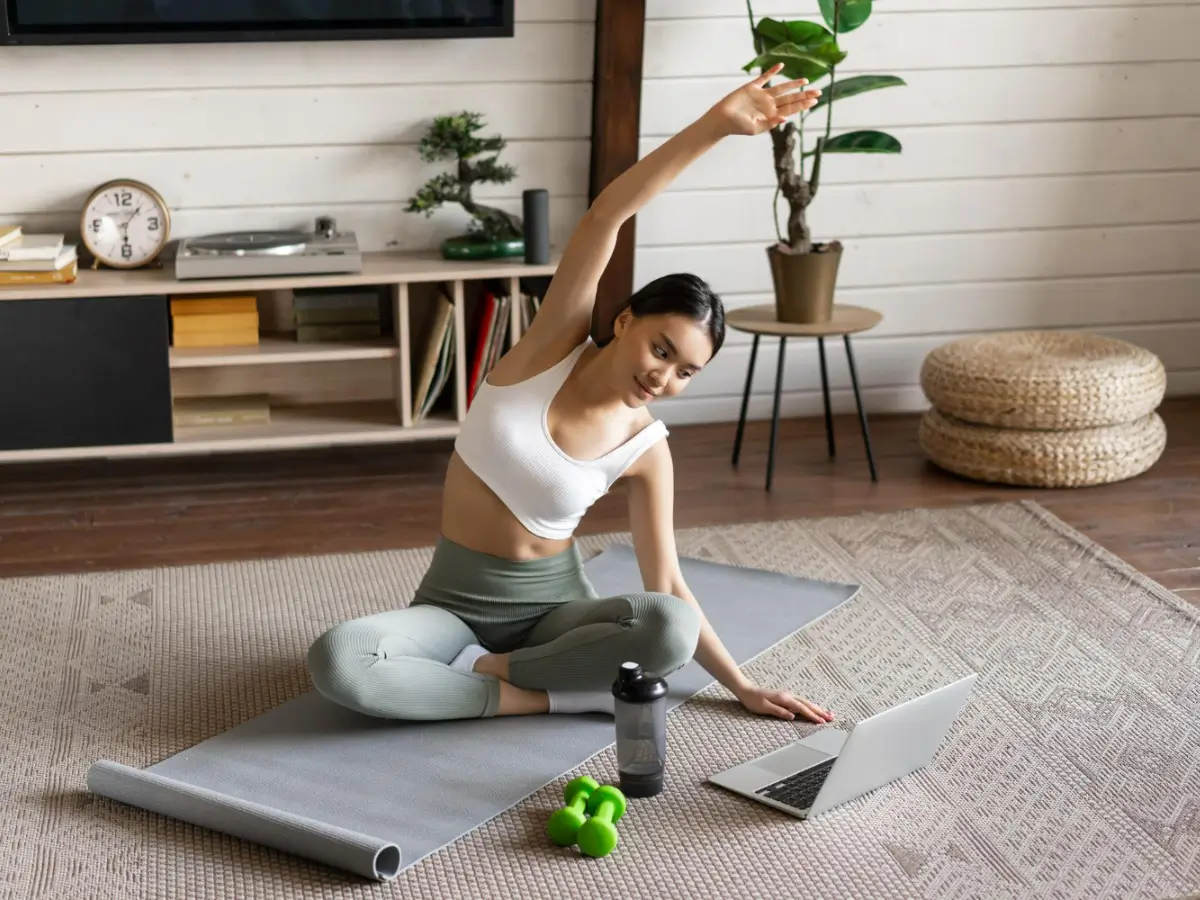 Một số lưu ý khi thực hiện các bài tập yoga giảm mỡ bụng
