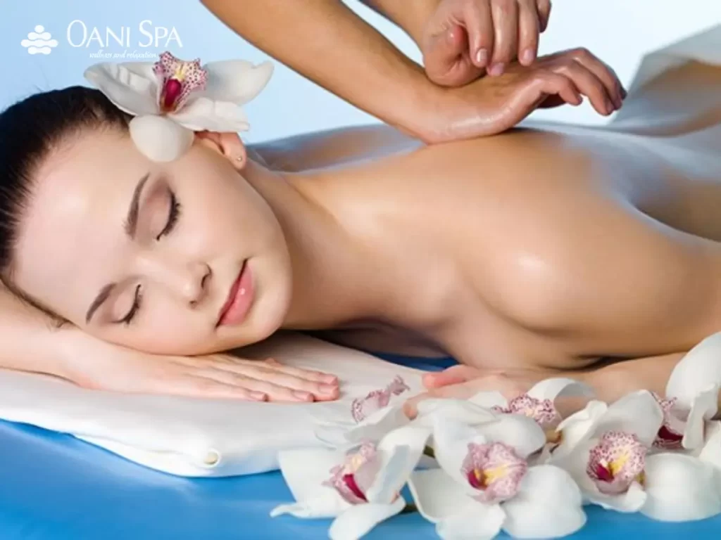 Dịch vụ massage bấm huyệt chữa đau lưng ở Đà Nẵng