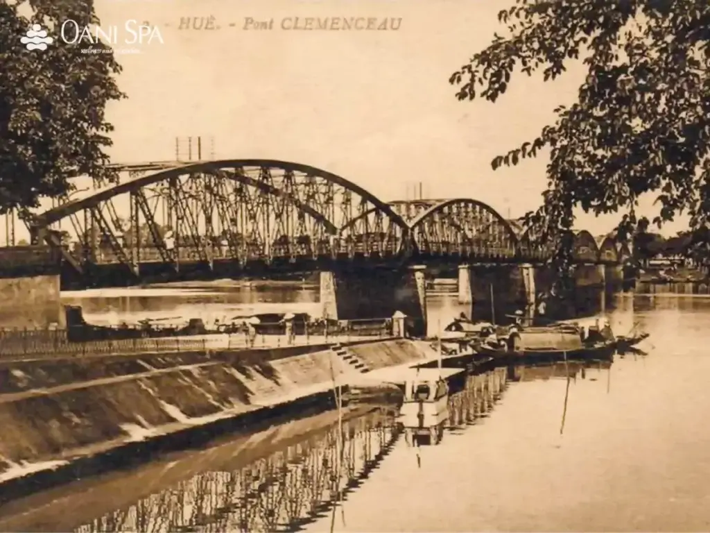 cầu Tràng Tiền Huế