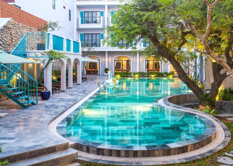 khách sạn 5 sao bãi biển mỹ khê